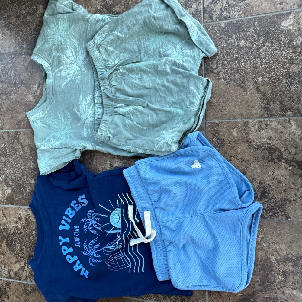 GAP Blue and Green Matching Tees Set Short Sleeve